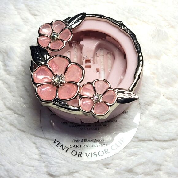 BBW Deluxe Floral Car Fragrance Holder Pink with Silver Trim New Out of Stock - Picture 1 of 8